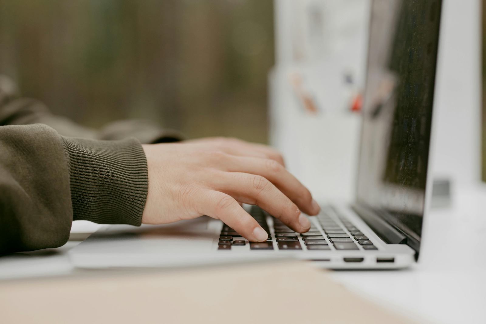 Maintaining Active Status in Federal Registration and Certification Systems