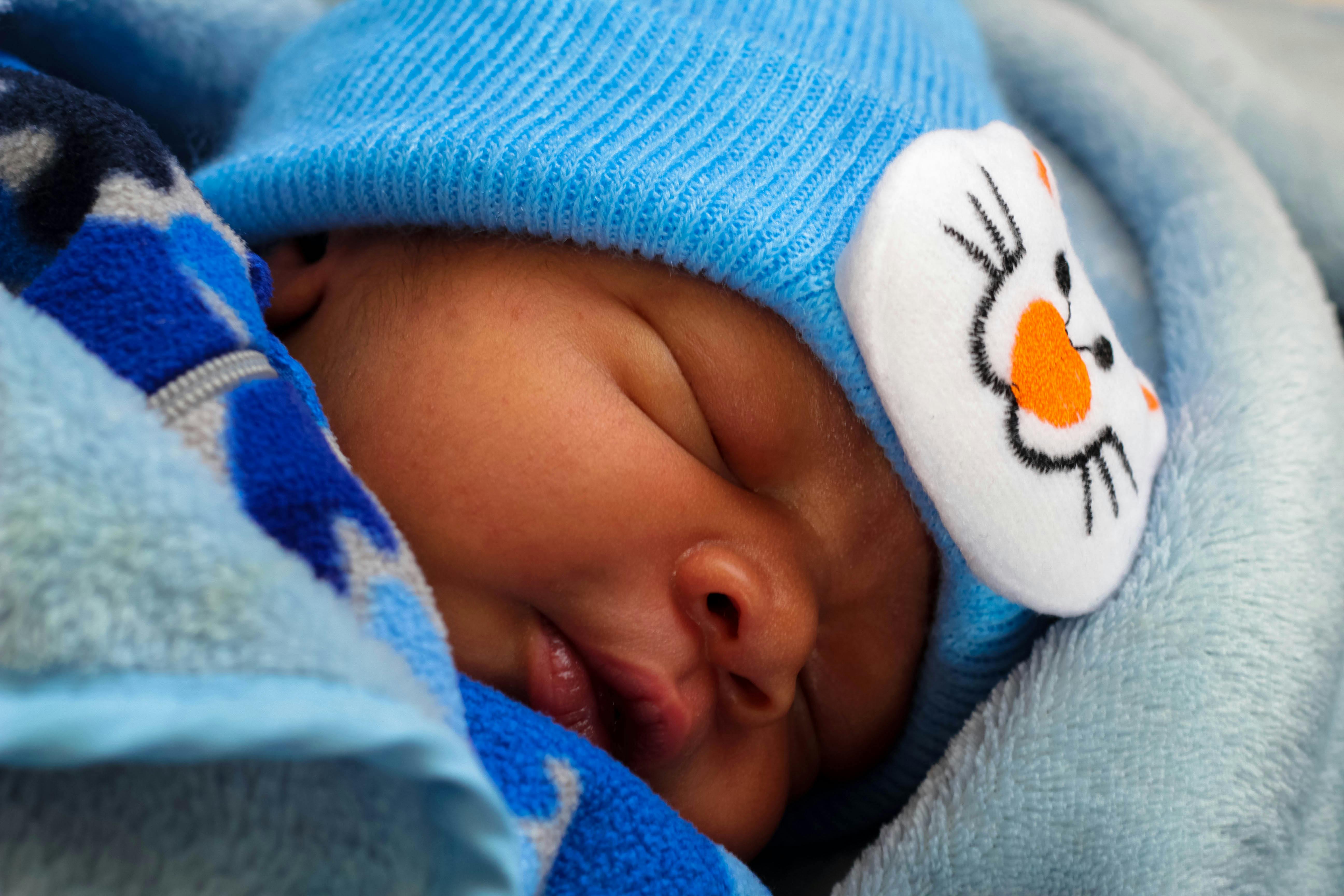 Nid d'ange : Pourquoi opter pour un Nid d'ange pour protéger votre bébé durant les voyages ?